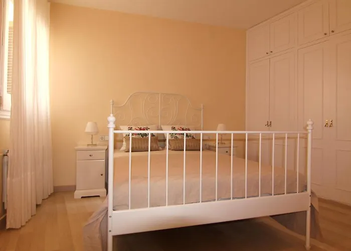 Rubi: Luminoso A 1 Minuto De La Playa Apartment