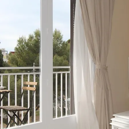 Rubi: Luminoso A 1 Minuto De La Playa * Sitges