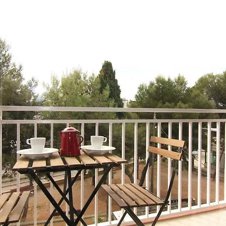 Rubi: Luminoso A 1 Minuto De La Playa *