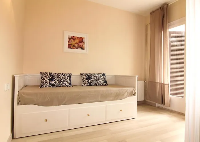 Rubi: Luminoso A 1 Minuto De La Playa Apartman Sitges